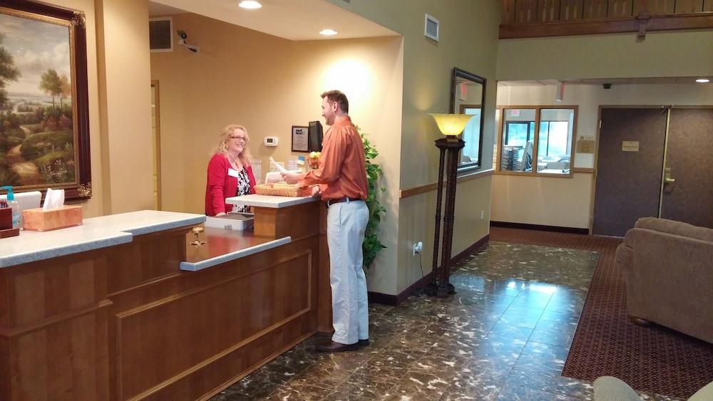 Best Western Palmyra Inn & Suites Εξωτερικό φωτογραφία